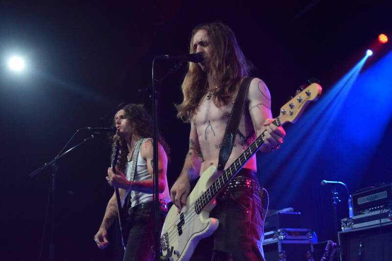 returntodust-theshowwithdc-091626-13-standard.jpg