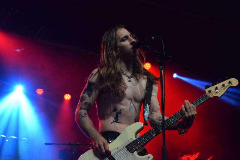 returntodust-theshowwithdc-091626-2-standard.jpg