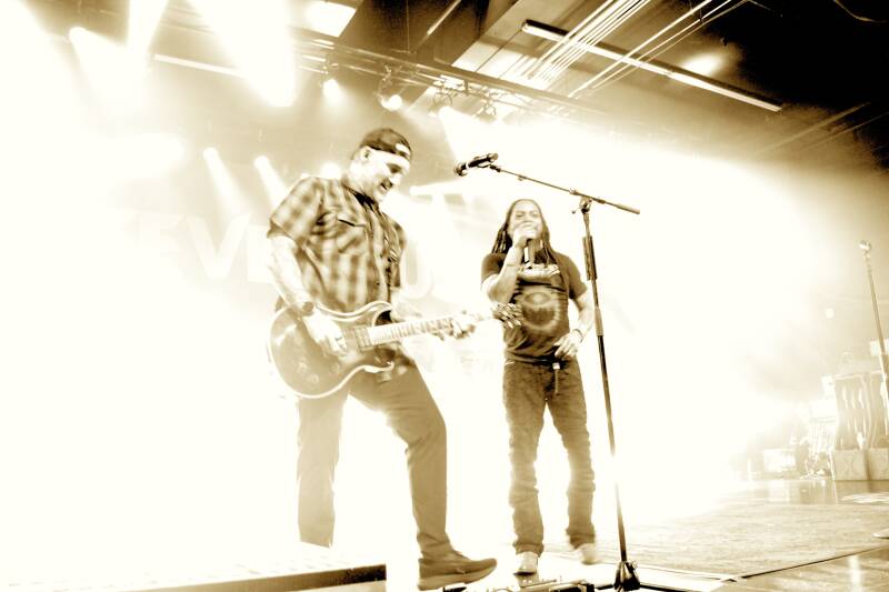 sevendust-theshowwithdc-091626-101-standard.jpg