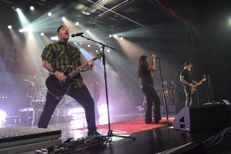 sevendust-theshowwithdc-091626-105-standard.jpg