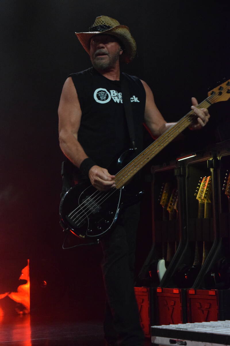 sevendust-theshowwithdc-091626-13-standard.jpg