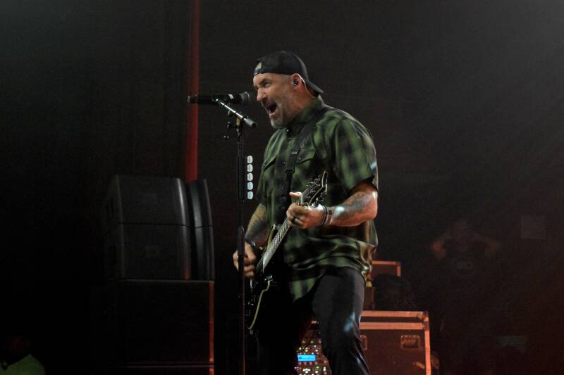 sevendust-theshowwithdc-091626-25-standard.jpg