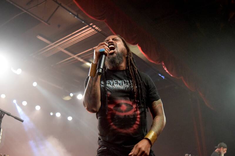 sevendust-theshowwithdc-091626-57-standard.jpg