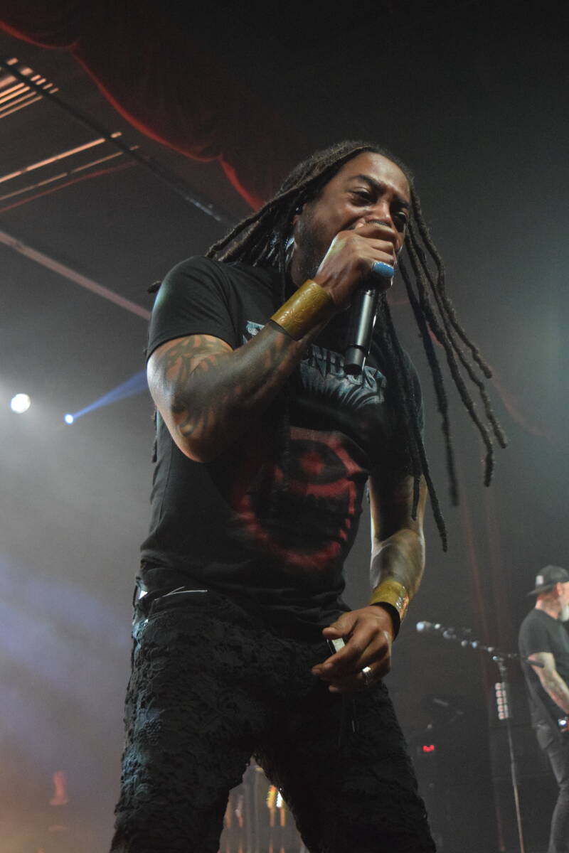 sevendust-theshowwithdc-091626-60-standard.jpg