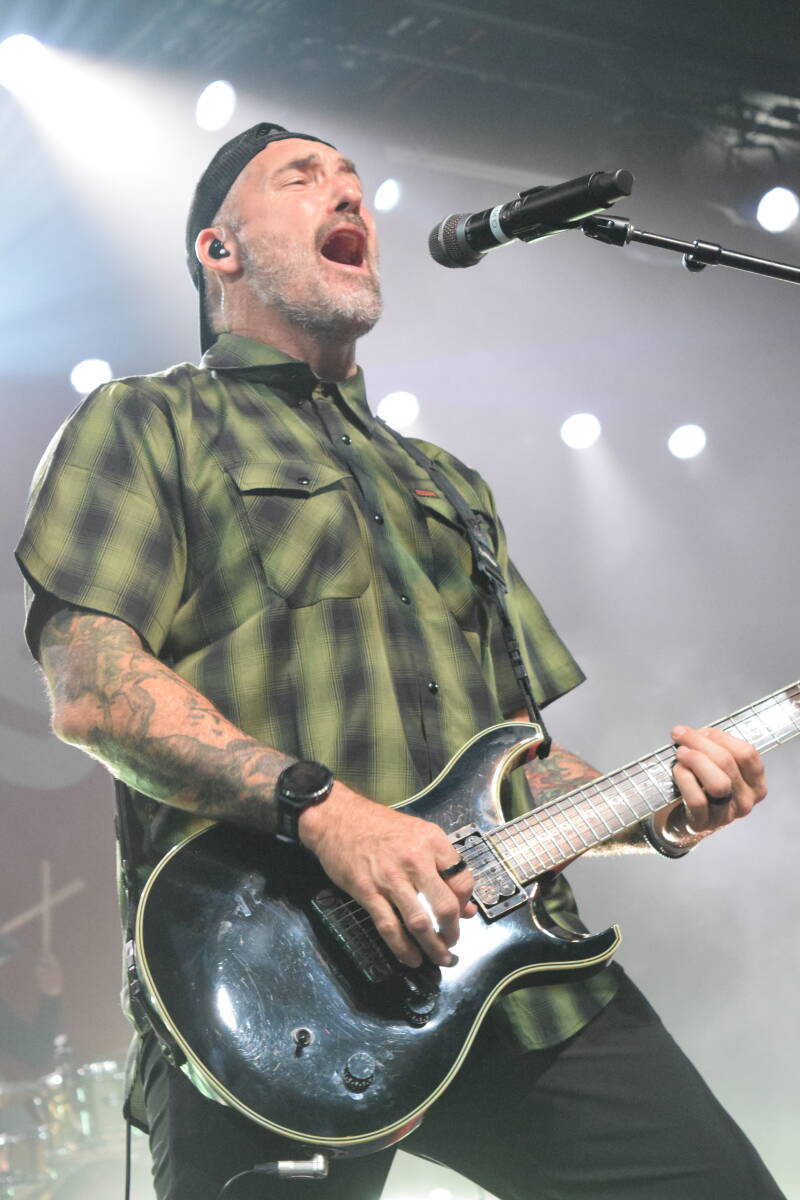 sevendust-theshowwithdc-091626-85-standard.jpg