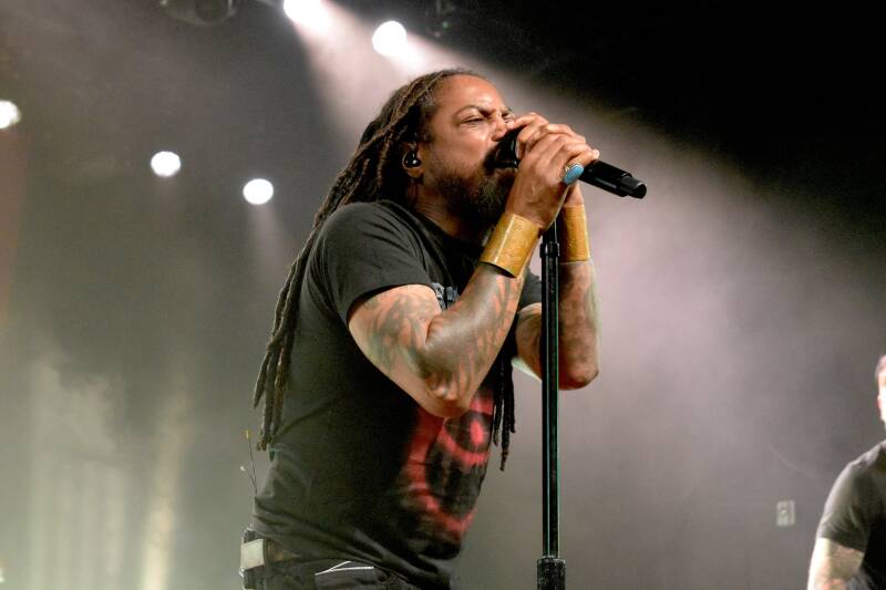 sevendust-theshowwithdc-091626-87-standard.jpg