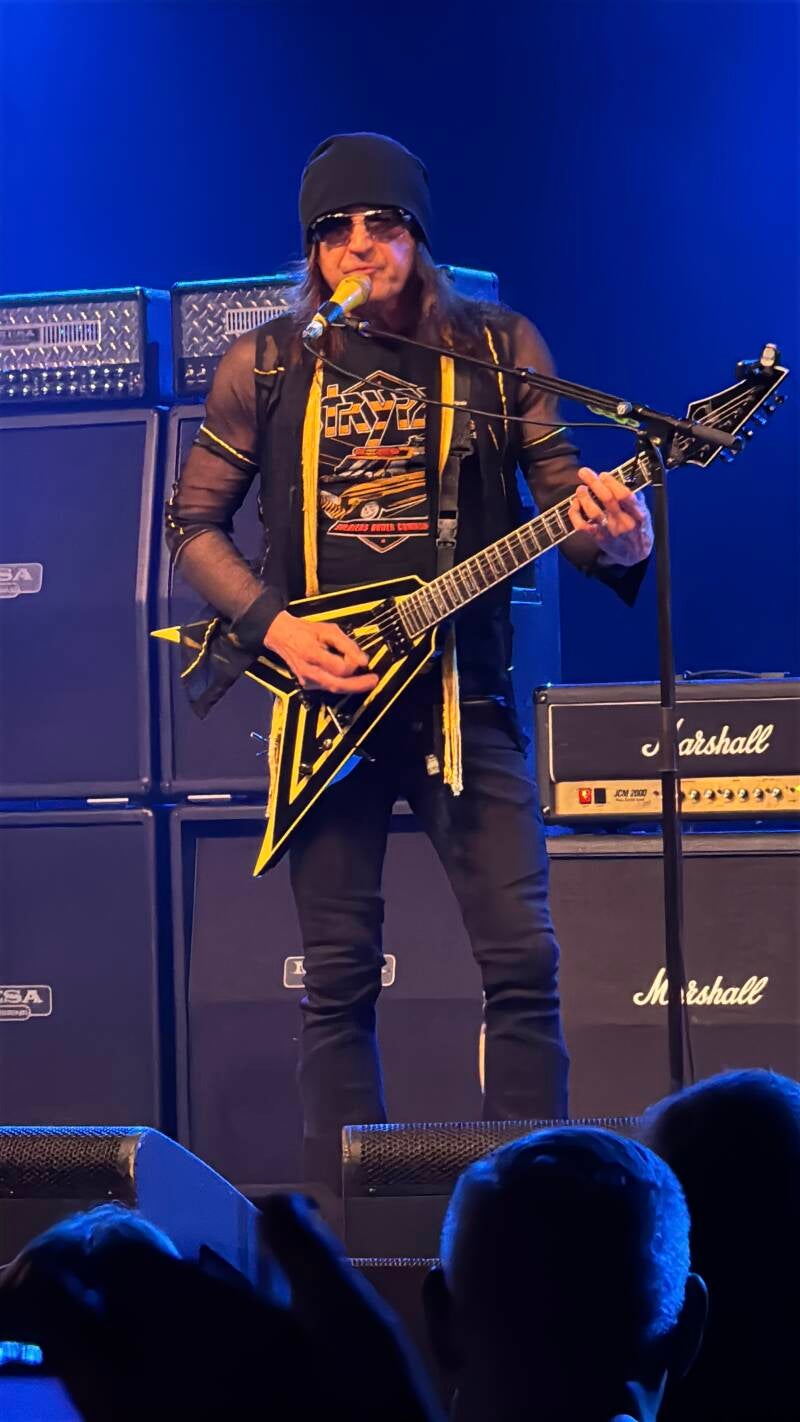 stryper-060626-8-standard.jpg