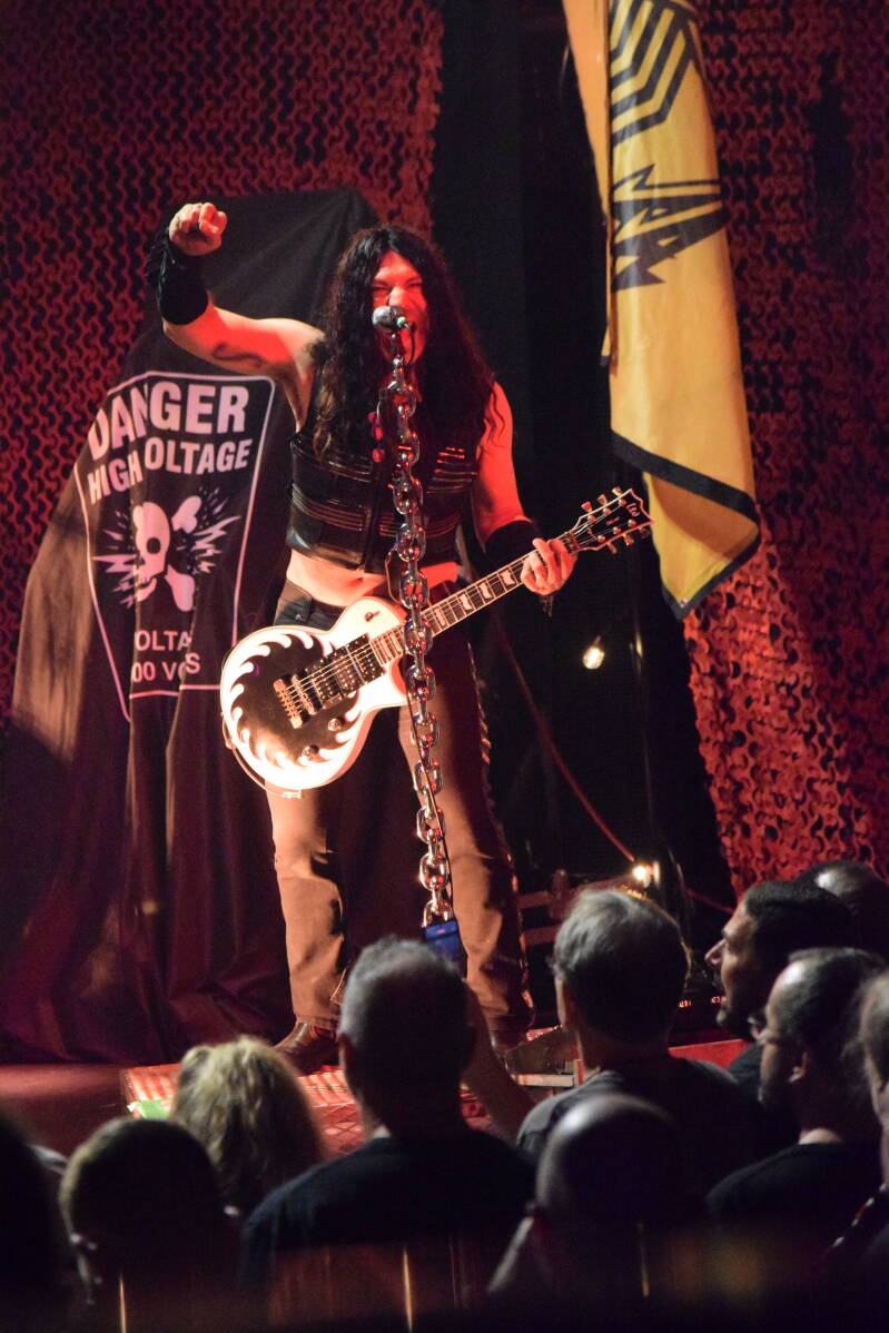 wasp-theshowwithdc-091326-105-standard.jpg