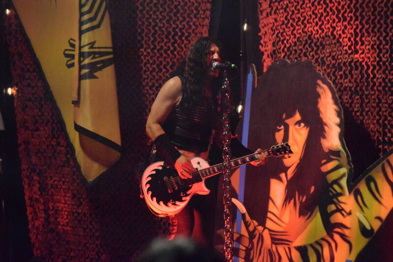 wasp-theshowwithdc-091326-145-standard.jpg