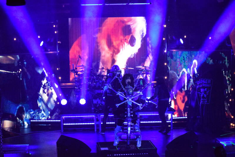 wasp-theshowwithdc-091326-183-standard.jpg