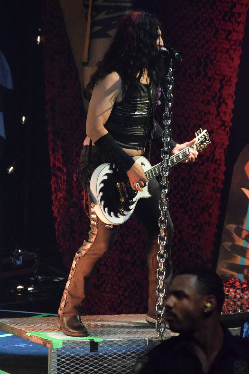wasp-theshowwithdc-091326-21-standard.jpg