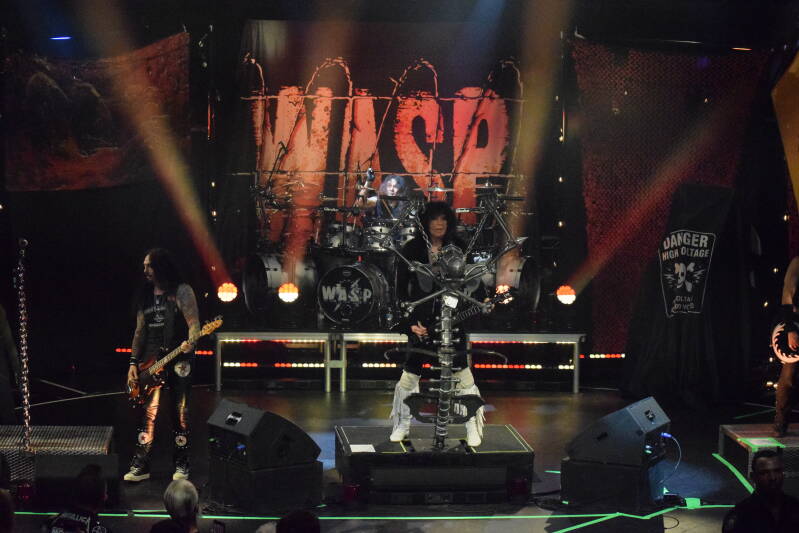 wasp-theshowwithdc-091326-43-standard.jpg