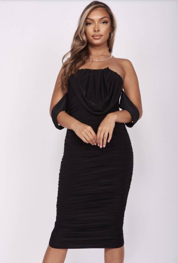 Silky off shoulder dress | zwart