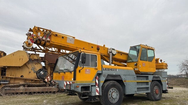 1997 Liebherr LTM1030/1 30 ton 4x4x4 All Terrain Crane