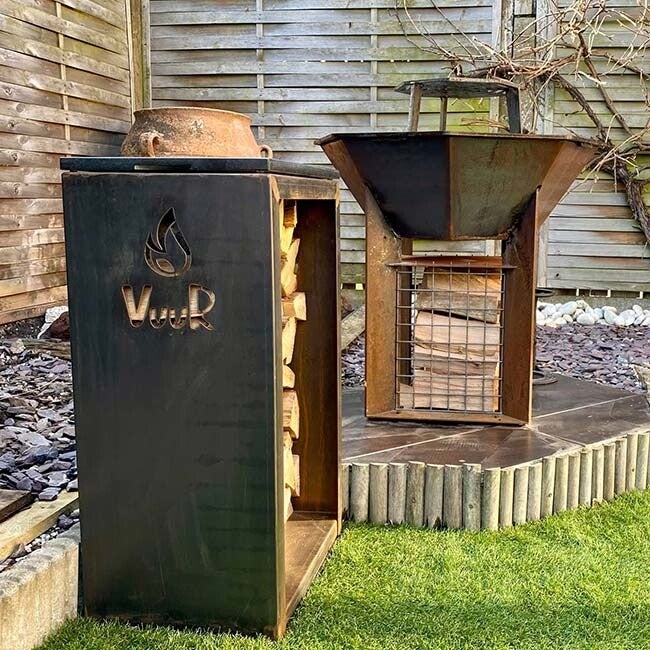 1883 houtopslag/slagerblok VuuR in Cortenstaal