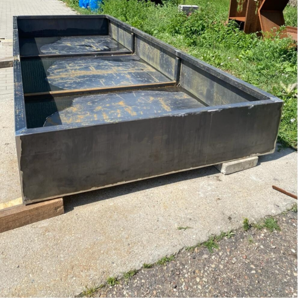Cortenstalen vijver 450x150x35 cm, geen Taula vijver, maar VuuR !