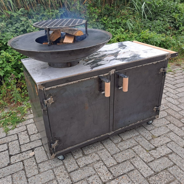 Cortenstalen tuinkast met vuurschaal en Oh VuuR grill