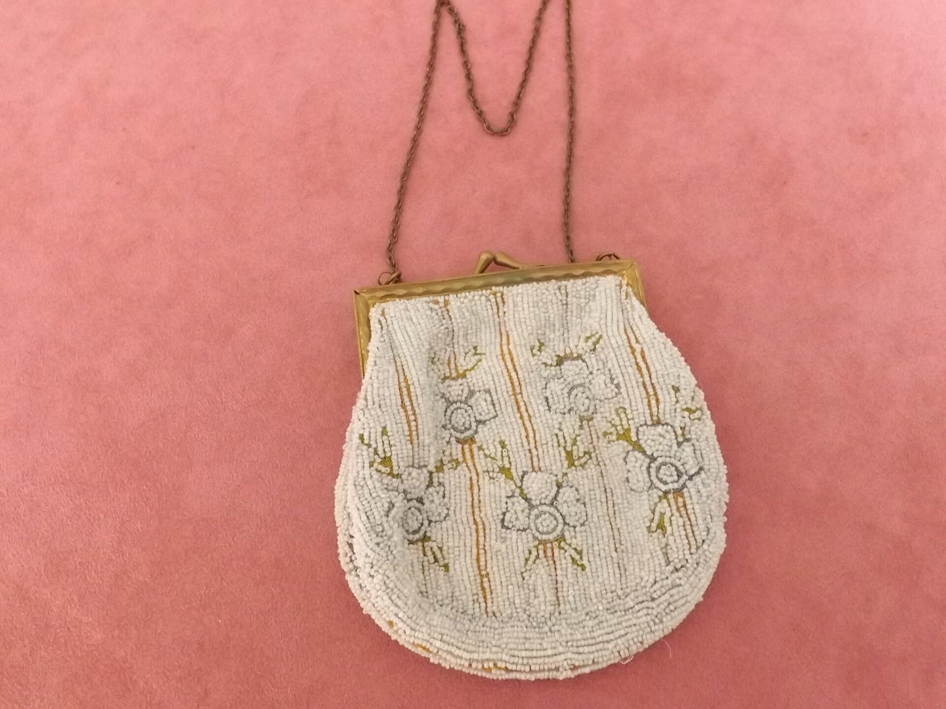 petite bourse perlée