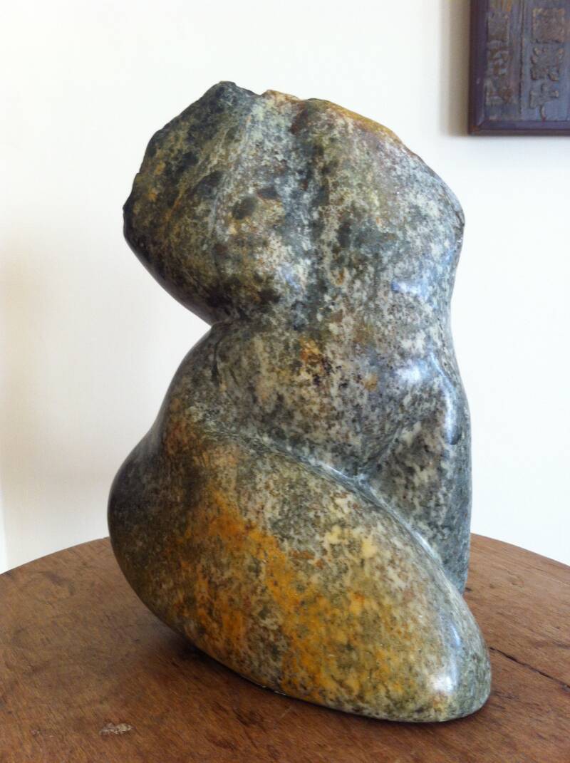 torso vrouw, groene serpentijn, steen, beeld