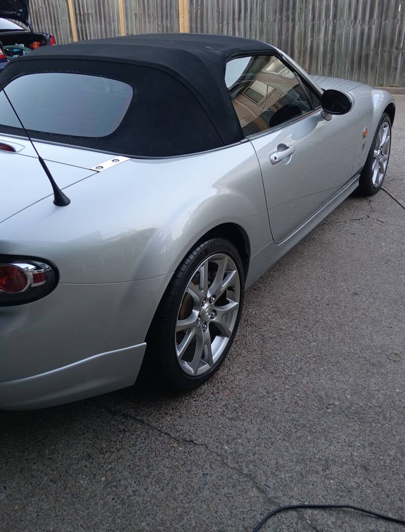 Mazda MX5 interior exterior detail 