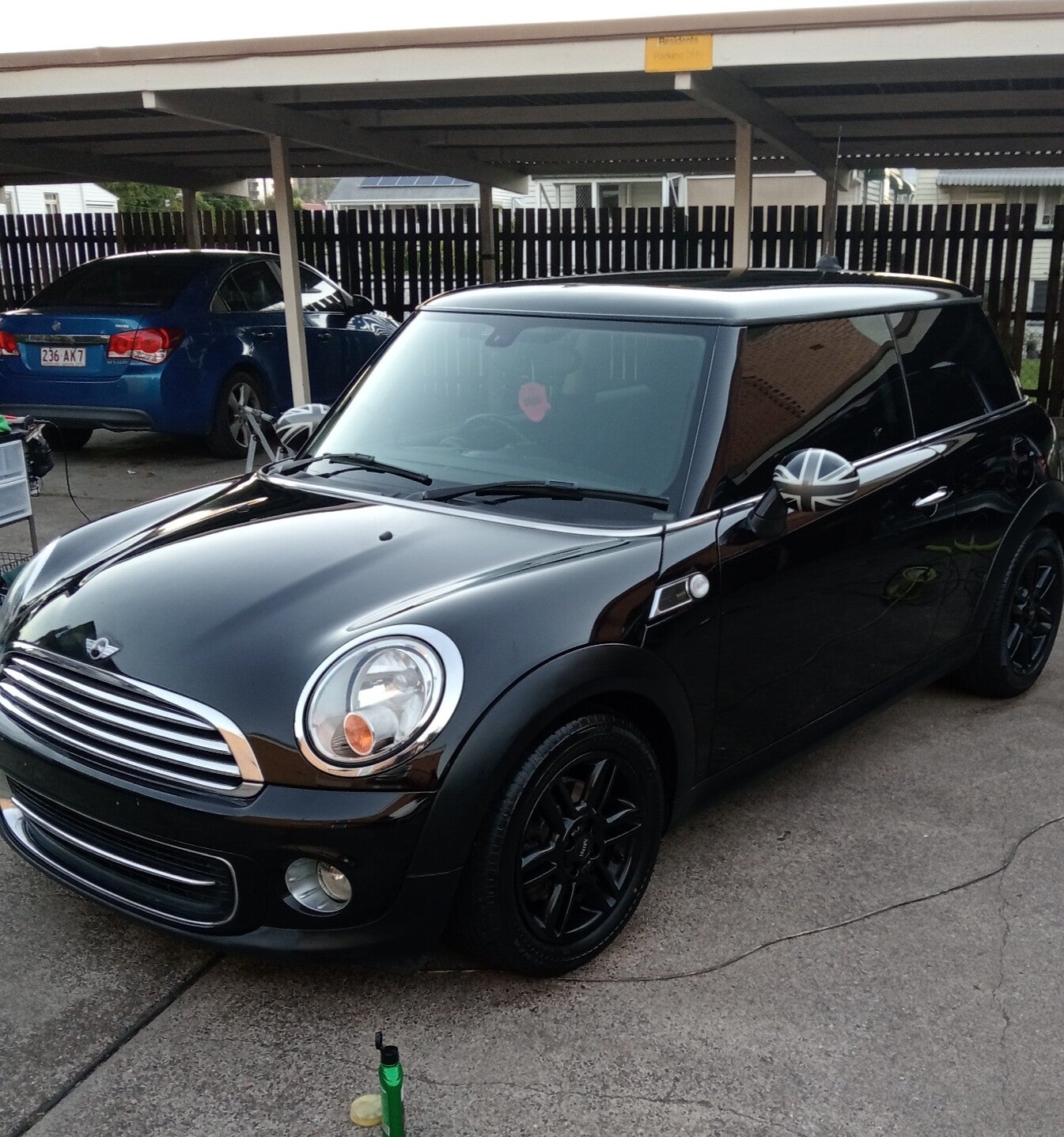 Black Mini Cooper - paint correction 