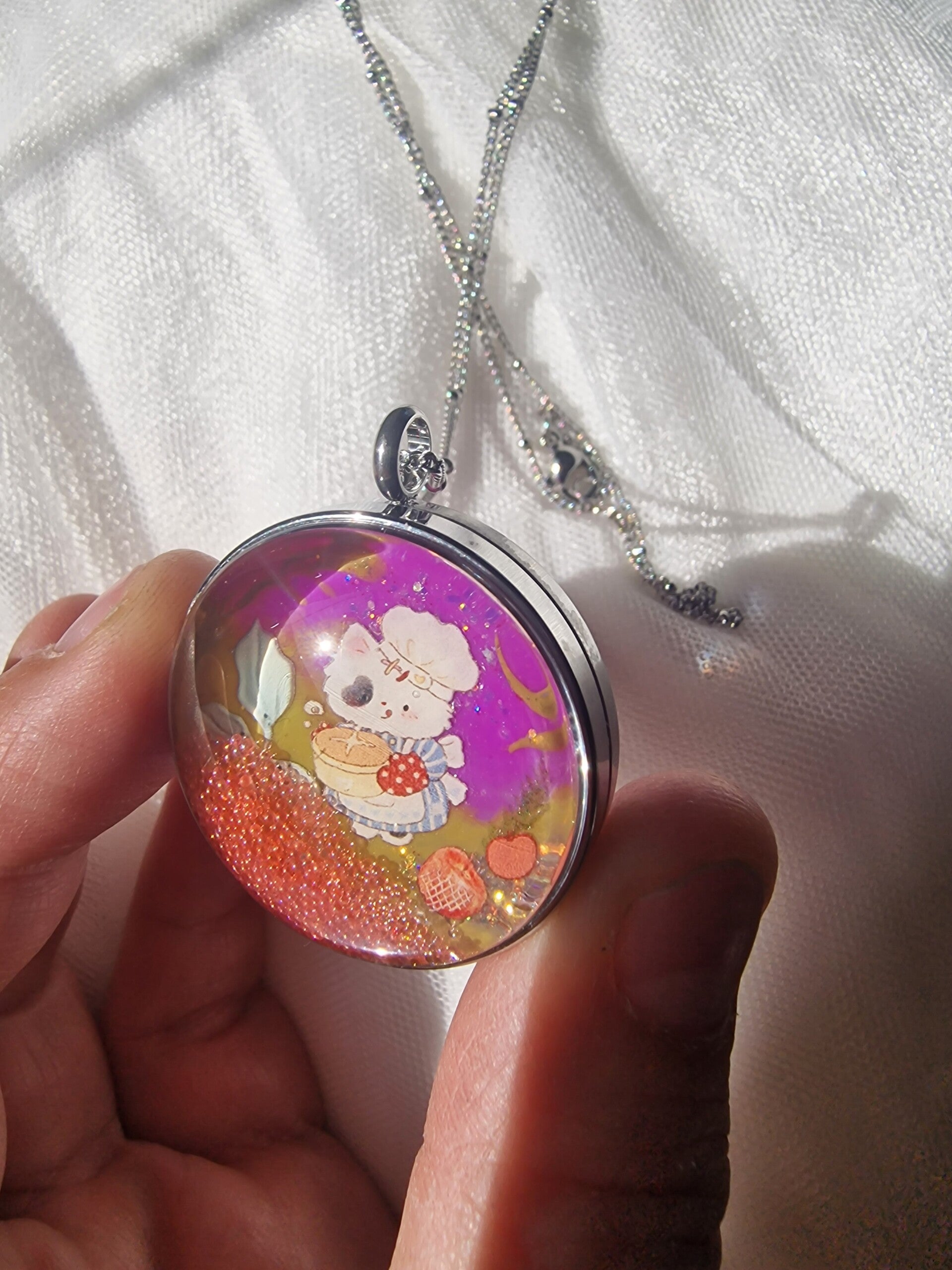 Collier collection chat