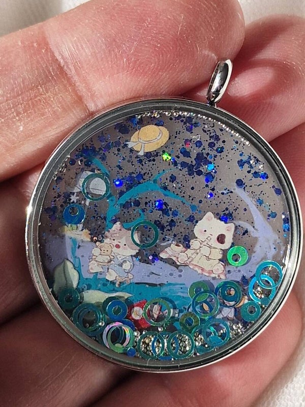 Collier collection chat