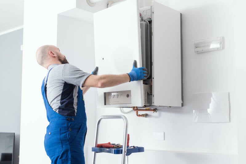 Nieuwe condensatieketel geïnstalleerd ter vervanging van oude gasketel — Van Eyen Technics regio Antwerpen