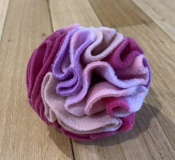 SNUFFLE TREAT BALL MEDIUM