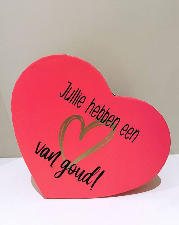 Hartjesdoos gevuld met mixed mini's