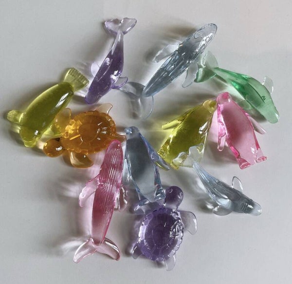 Doorzichtige pastelkleurige zeediertjes