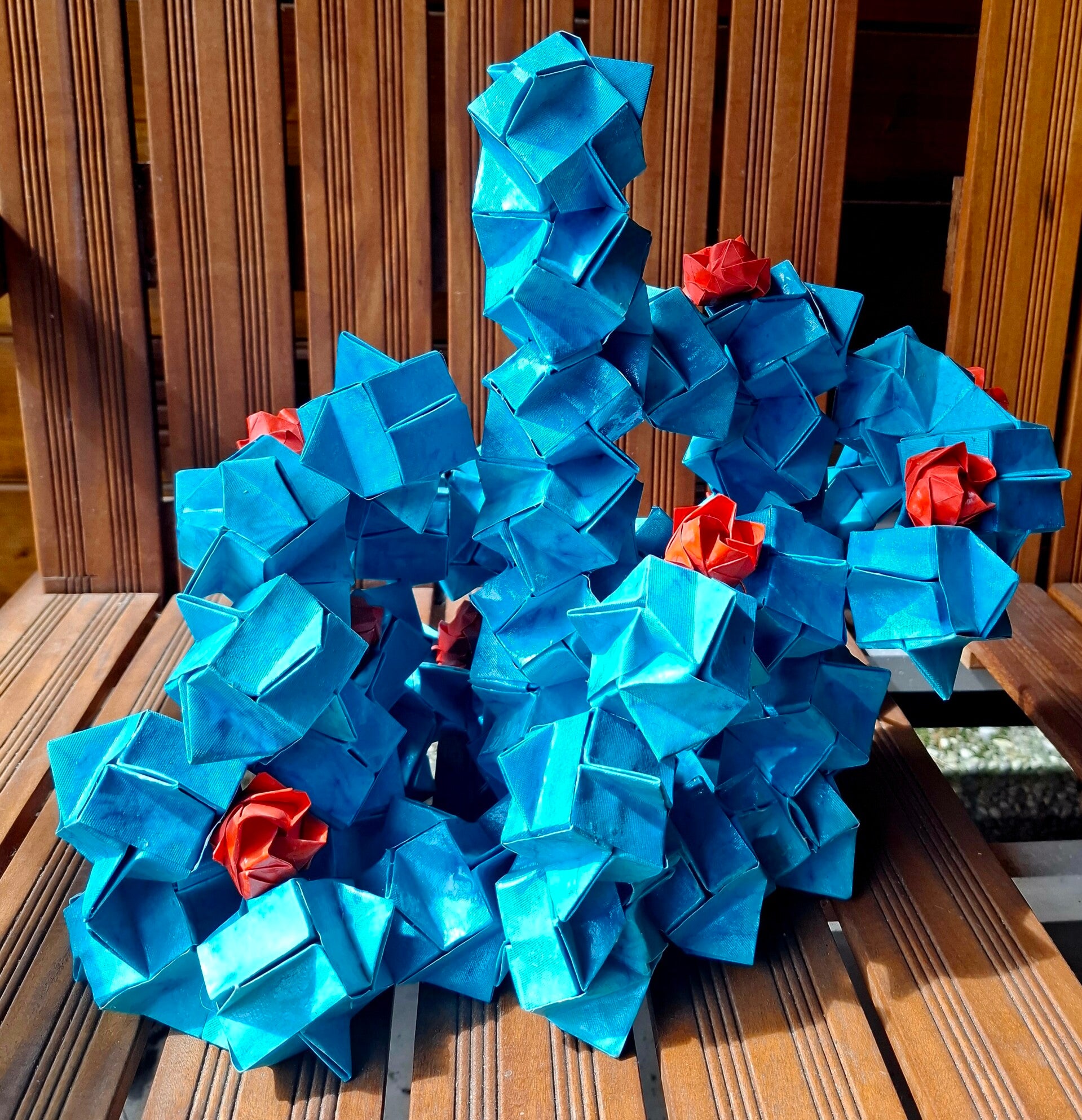 Cool blue and warm red.