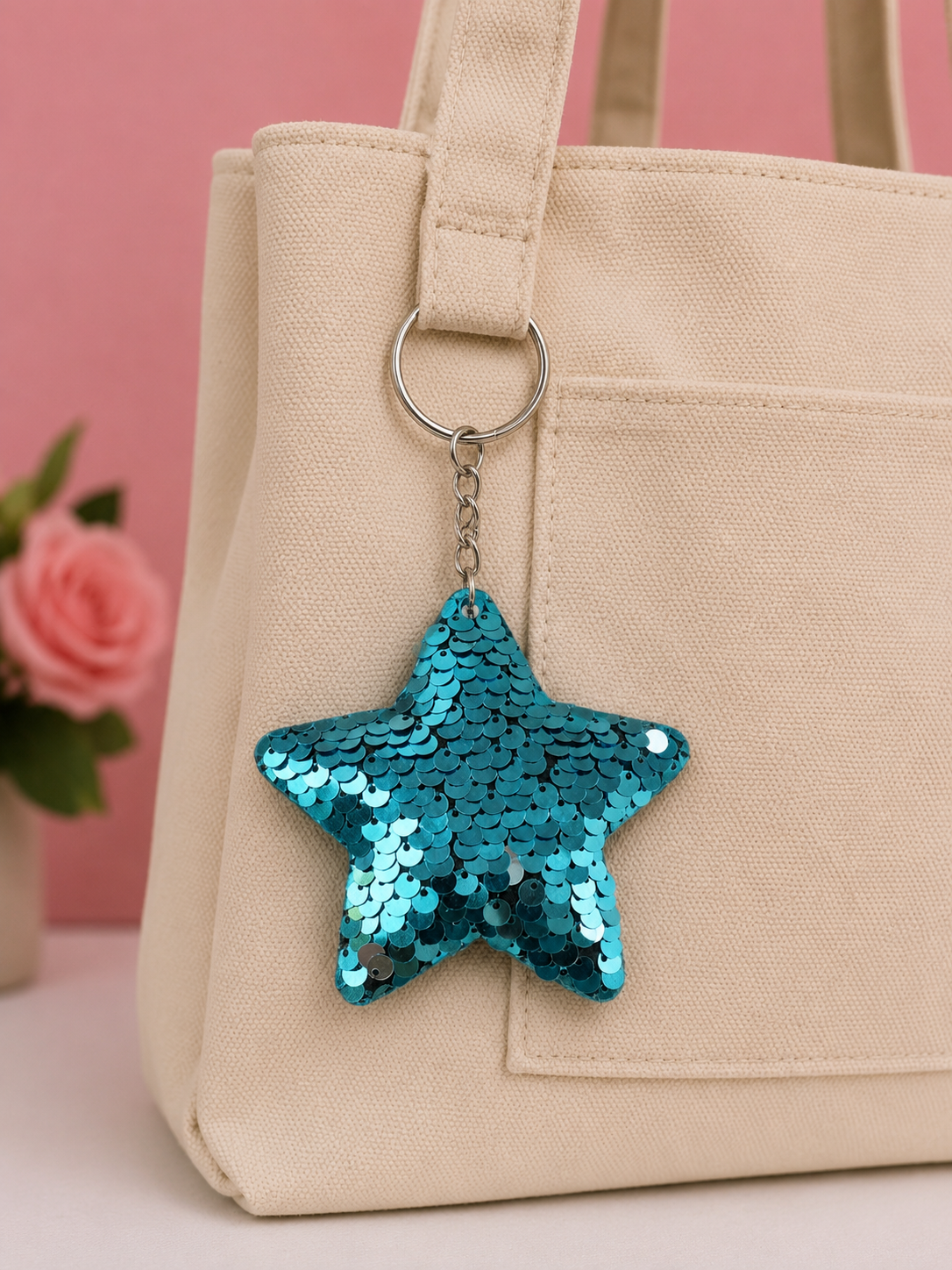 Porte clef sequins etoile bleu