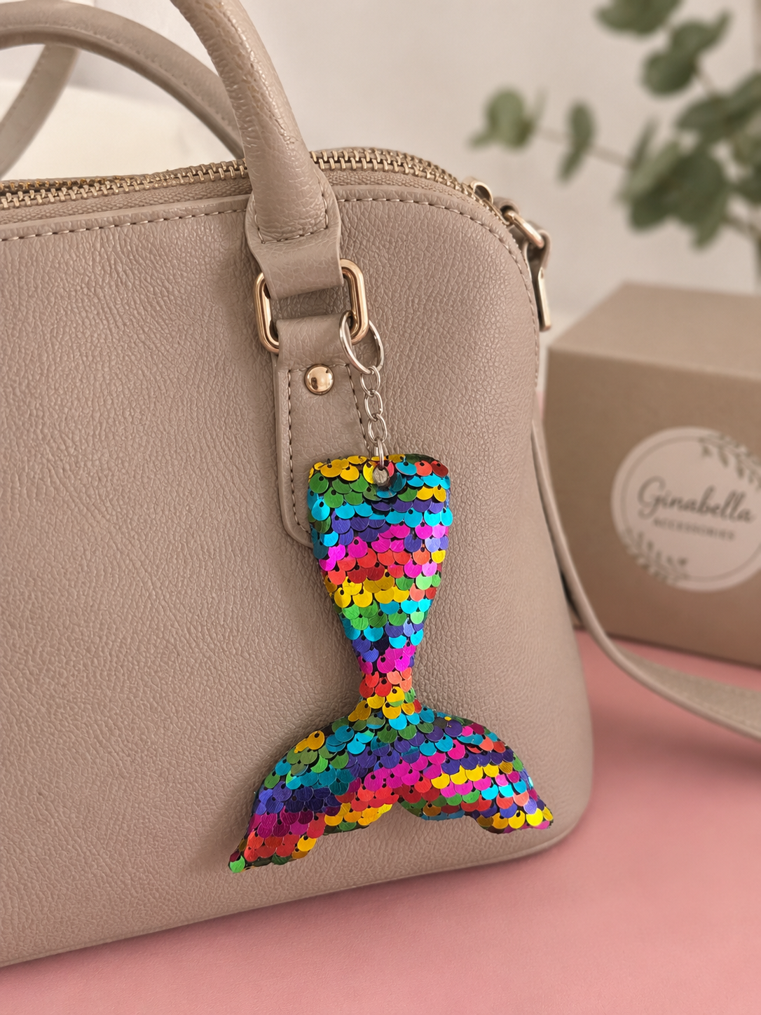 Porte clef sequins queue sirene multicolore