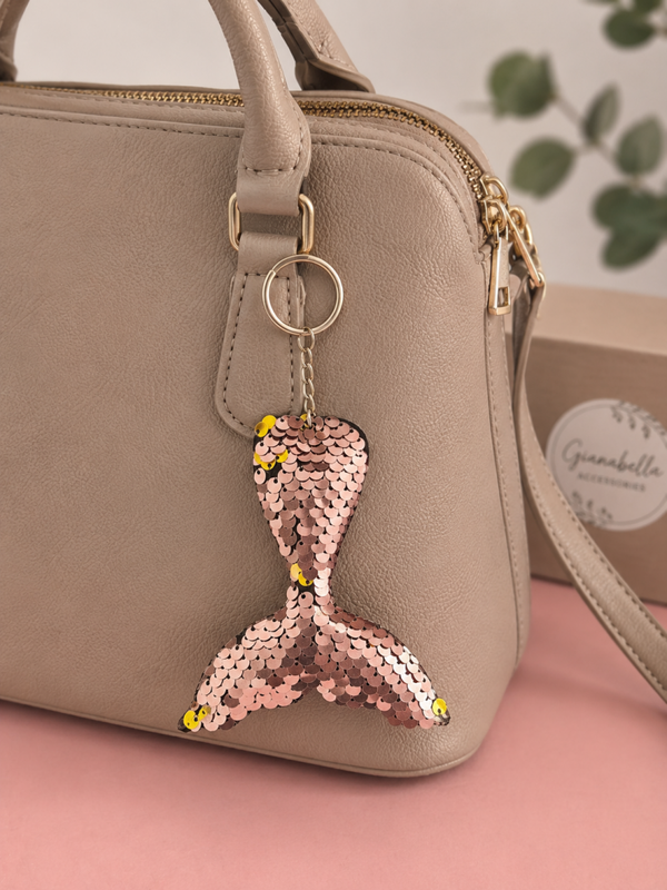 Porte clef sequins queue rose