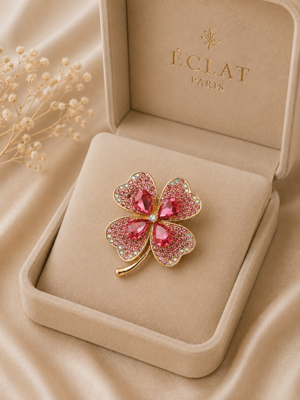 Broche trefle rose