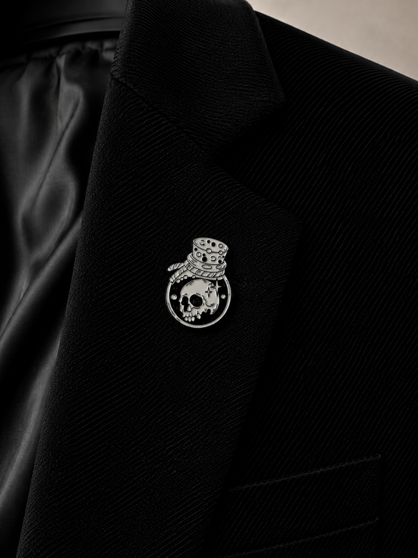 Pins flacon tete de mort