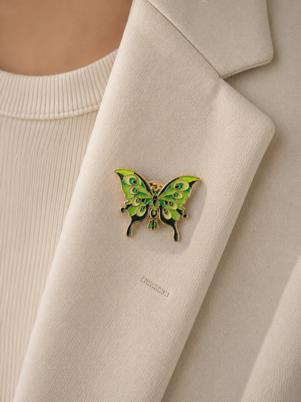 Pins papillon vert