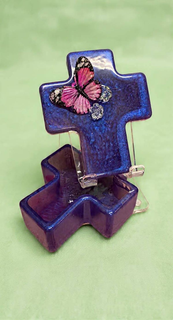 Custom cross box with lid