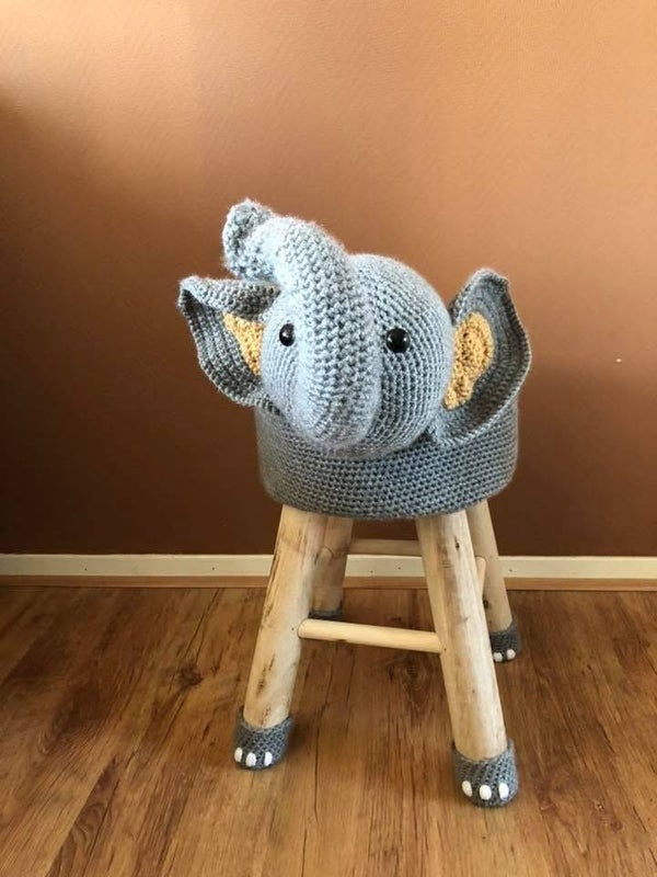 Gehaakte dieren kruk