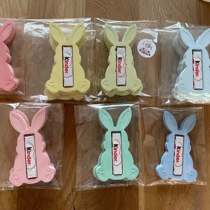 Stoepkrijt haasje met chocolade