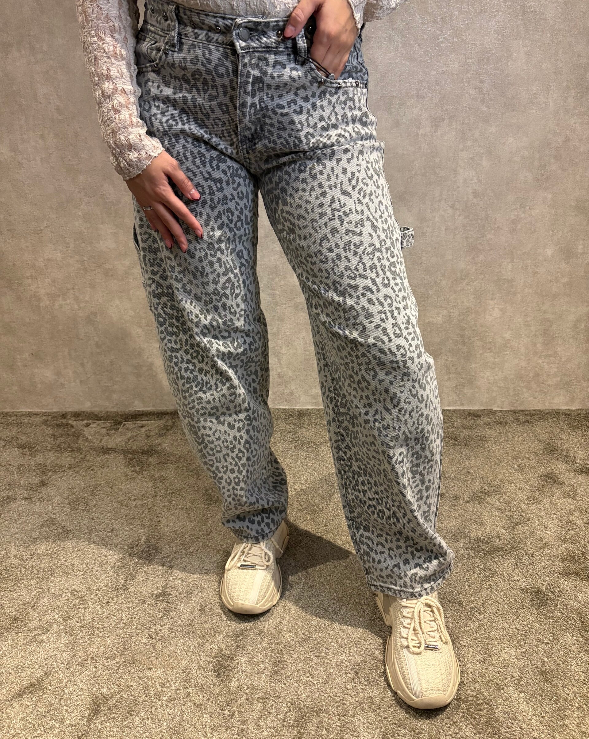 Leopard Balloon Jeans