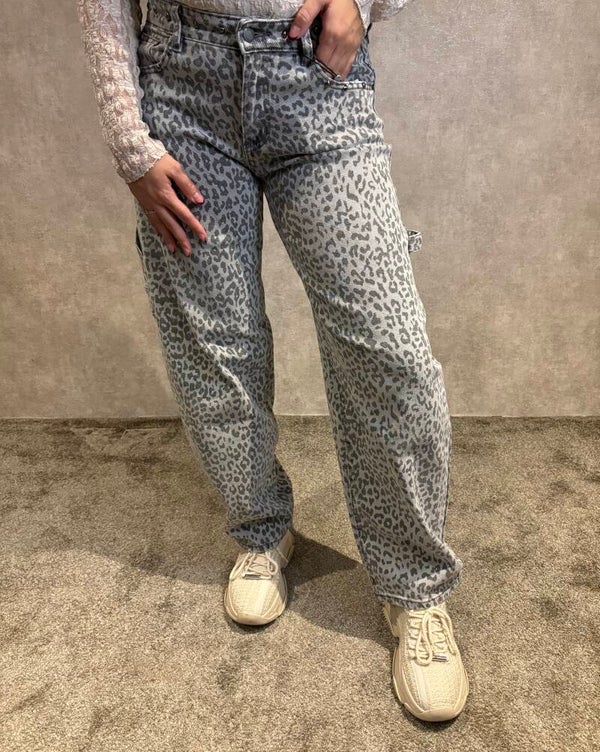 Leopard Balloon Jeans
