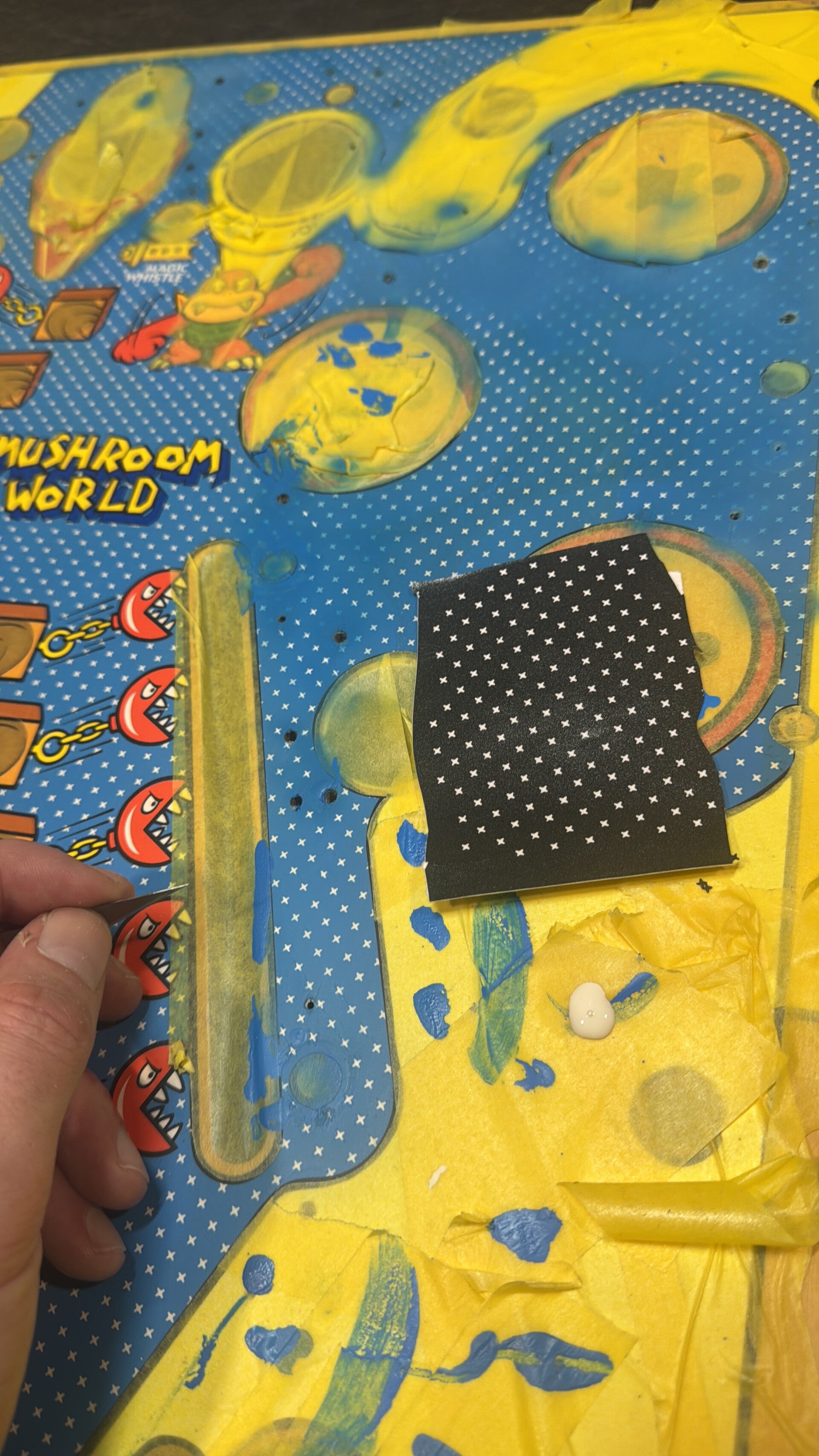 Gottlieb Super Mario Bros Playfield speelveld schade herstel restoration flipperspeelveld restauratie art airbrush airbrushing flipperkast reparatie