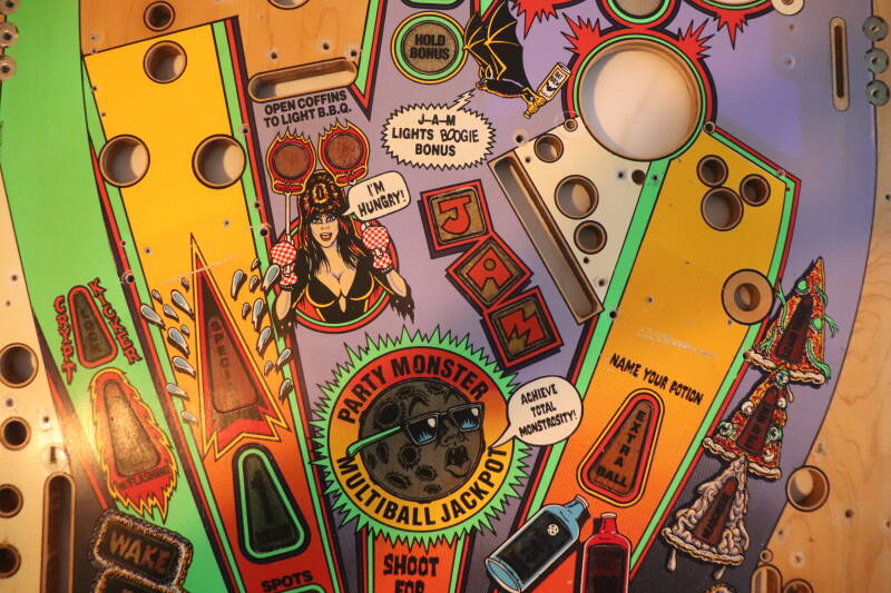 Bally Elvira and the Party Monsters Playfield restoration flipperveld restauratie
