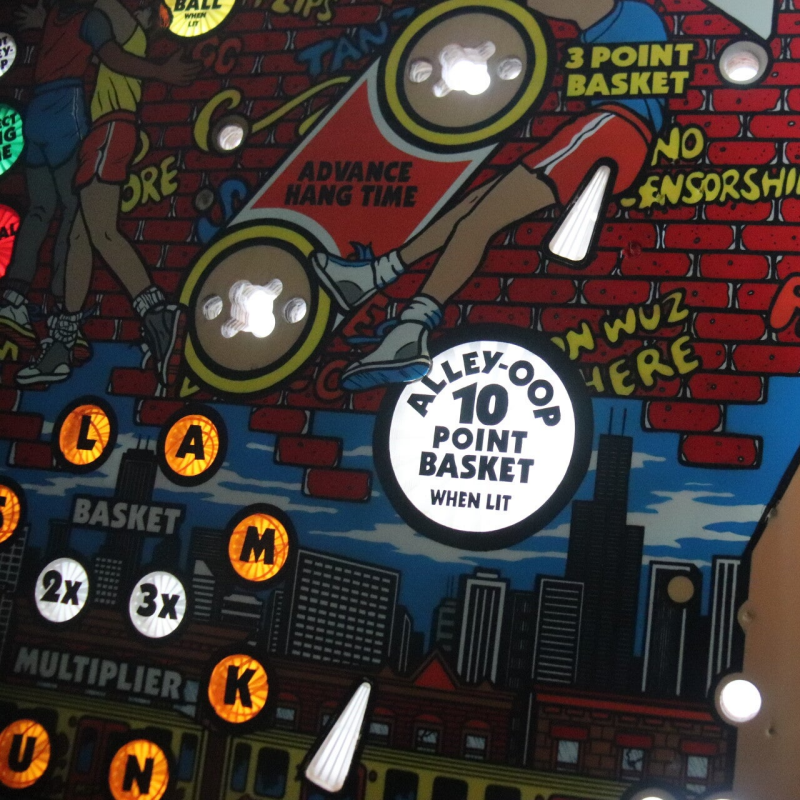 Gottlieb Hoops playfield speelveld schade herstel restoration flipperspeelveld restauratie art airbrush airbrushing flipperkast reparatie