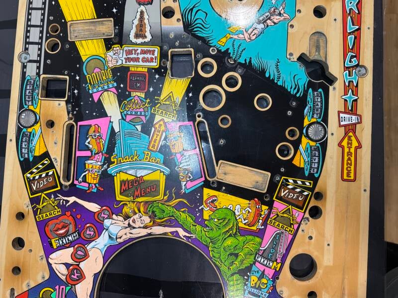 Bally Creature from the Black Lagoon Playfield speelveld schade herstel restoration flipperspeelveld restauratie art airbrush airbrushing flipperkast reparatie