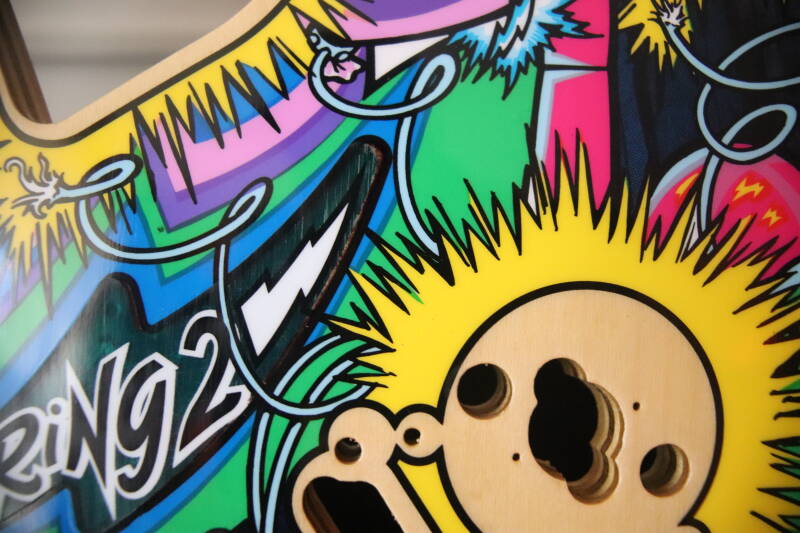 Bally Williams Cirqus Voltaire Playfield speelveld schade herstel restoration flipperspeelveld restauratie art airbrush airbrushing flipperkast reparatie