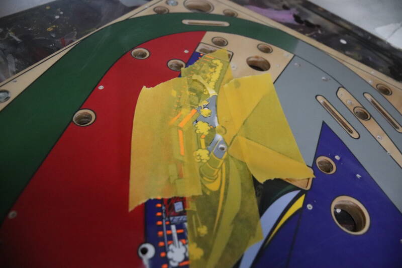 Bally The Addams Family Playfield restoration. flipperspeelveld restauratie art airbrush airbrushing flipperkast reparatie