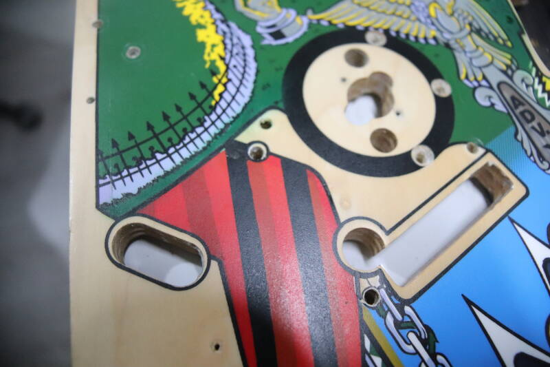 Bally The Addams Family Playfield restoration. flipperspeelveld restauratie art airbrush airbrushing flipperkast reparatie